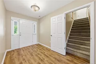 3327 Broomsgrove Dr, Fayetteville, NC 28306 - Photo 3