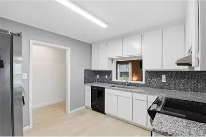 5706 Lochness Court, Fayetteville, NC 28304 - Photo 11