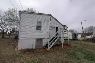 1790 Bethel Dr, High Point, NC 27260 - Photo 11