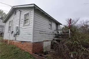 1790 Bethel Dr, High Point, NC 27260 - Photo 15