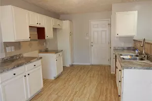 571 Americana Dr, Raeford, NC 28376 - Photo 5