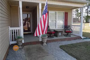 502 Cypress Dr, Raeford, NC 28376 - Photo 3