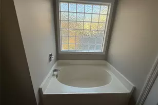 8420 Deertrot Dr, Fayetteville, NC 28314 - Photo 15