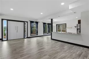 5721 Waters Edge Dr, Fayetteville, NC 28314 - Photo 7