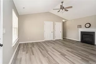 1229 Locks Creek Rd, Fayetteville, NC 28312 - Photo 5