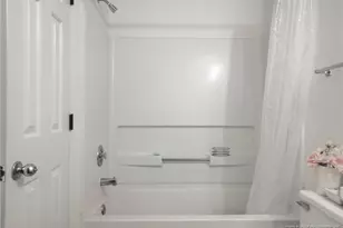 209 Waterdown Dr, Fayetteville, NC 28314 - Photo 9