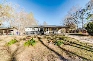 1004 Sommers St, Sanford, NC 27330 - Photo 5