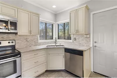 5725 Waterwood Drive, Fayetteville, NC 28314 - Photo 9