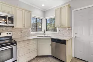 5725 Waterwood Dr, Fayetteville, NC 28314 - Photo 9