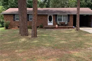 6350 Rockford Dr, Fayetteville, NC 28304 - Photo 5