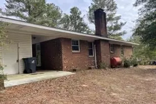 395 N Gaines St, Southern Pines, NC 28387 - Photo 17