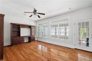 1302 Oakridge Blvd, Lumberton, NC 28358 - Photo 23