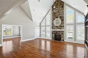 1302 Oakridge Blvd, Lumberton, NC 28358 - Photo 3