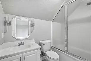 1302 Oakridge Blvd, Lumberton, NC 28358 - Photo 31