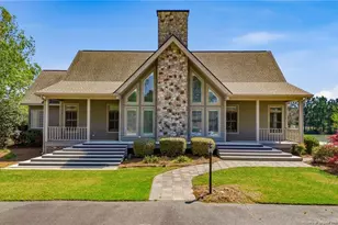 1302 Oakridge Blvd, Lumberton, NC 28358 - Photo 1