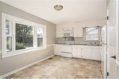 563 Alleghany Road, Fayetteville, NC 28304 - Photo 11