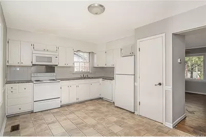 563 Alleghany Road, Fayetteville, NC 28304 - Photo 11