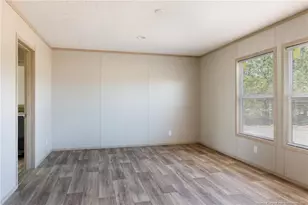 389 Corner Oaks Dr, Saint Pauls, NC 28384 - Photo 17