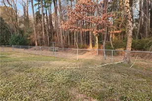 1303 Middle Rd, Fayetteville, NC 28312 - Photo 3