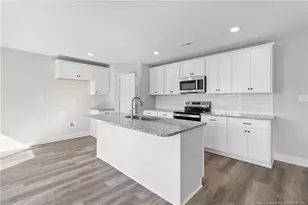 8021 Blaze Ct, Fayetteville, NC 28314 - Photo 9