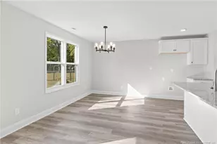 8021 Blaze Ct, Fayetteville, NC 28314 - Photo 7