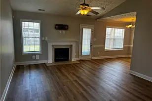 2118 Queen Elizabeth Ln, Hope Mills, NC 28348 - Photo 3