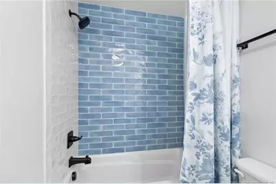 417 E Donaldson Avenue, Raeford, NC 28376 - Photo 25