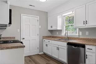 3422 Sugar Cane Cir, Fayetteville, NC 28303 - Photo 3