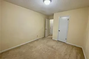 2109 Hollyridge Pl, Fayetteville, NC 28304 - Photo 13