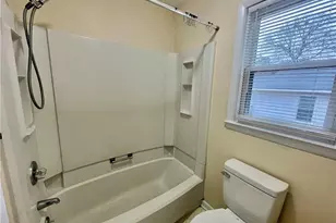 2109 Hollyridge Pl, Fayetteville, NC 28304 - Photo 19