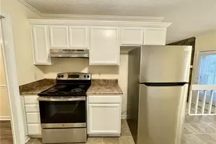 2109 Hollyridge Pl, Fayetteville, NC 28304 - Photo 7