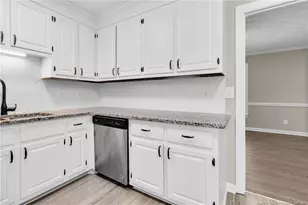 5999 Blue Teal Ct, Fayetteville, NC 28304 - Photo 19