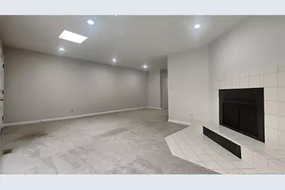 933 Creek Side Run, Fayetteville, NC 28303 - Photo 3