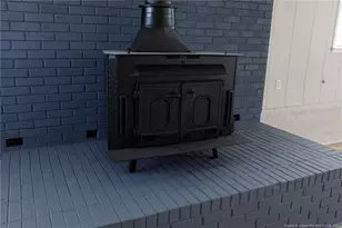 1002 Able St, Elizabethtown, NC 28337 - Photo 7