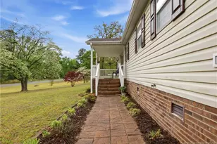 20001 McIntosh Rd, Laurinburg, NC 28352 - Photo 5