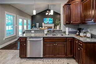 87 Brownstone Dr, Lumberton, NC 28360 - Photo 11