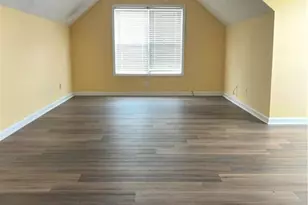 8225 Hurrican Ln, Fayetteville, NC 28314 - Photo 9