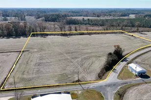 301 Railroad Rd, Orrum, NC 28369 - Photo 1