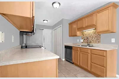 1475 Avoncroft Drive, Fayetteville, NC 28306 - Photo 9