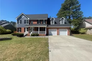 6113 Castlebrooke Ln, Linden, NC 28356 - Photo 3