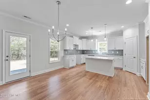 233 Telluride Ct, Aberdeen, NC 28315 - Photo 5