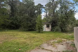 24277 Nc Hwy 71 N, Parkton, NC 28371 - Photo 11