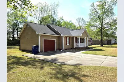 257 Berwick Drive, Raeford, NC 28376 - Photo 3