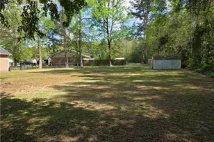 257 Berwick Dr, Raeford, NC 28376 - Photo 9