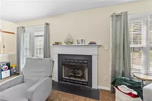 704 Fairbluff Dr, Hope Mills, NC 28348 - Photo 17