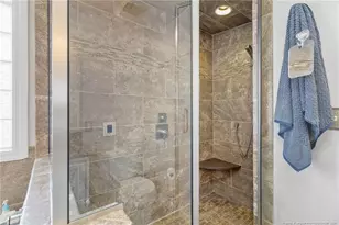 704 Fairbluff Dr, Hope Mills, NC 28348 - Photo 25