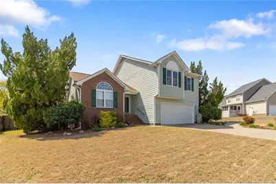 704 Fairbluff Drive, Hope Mills, NC 28348 - Photo 3