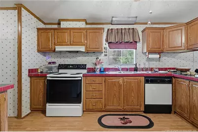 7307 Roslin Farm Road, Hope Mills, NC 28348 - Photo 19