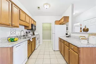 625 Marshtree Ln, Fayetteville, NC 28314 - Photo 11