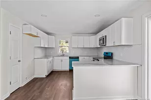 2012 Ironwood Dr, Fayetteville, NC 28304 - Photo 3